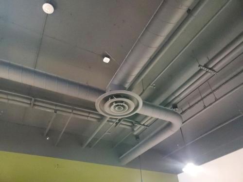 FlatStick Pub - Emeryville - 04